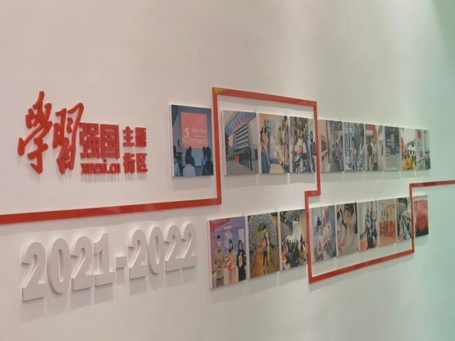 斯大林死后,他的次子结局有多惨?曾给赫鲁晓夫下跪求饶